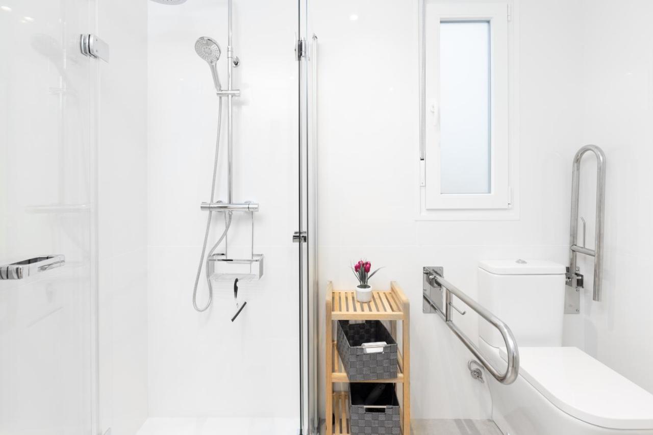 Santa Marina Apartamentuak Zarautz Esterno foto